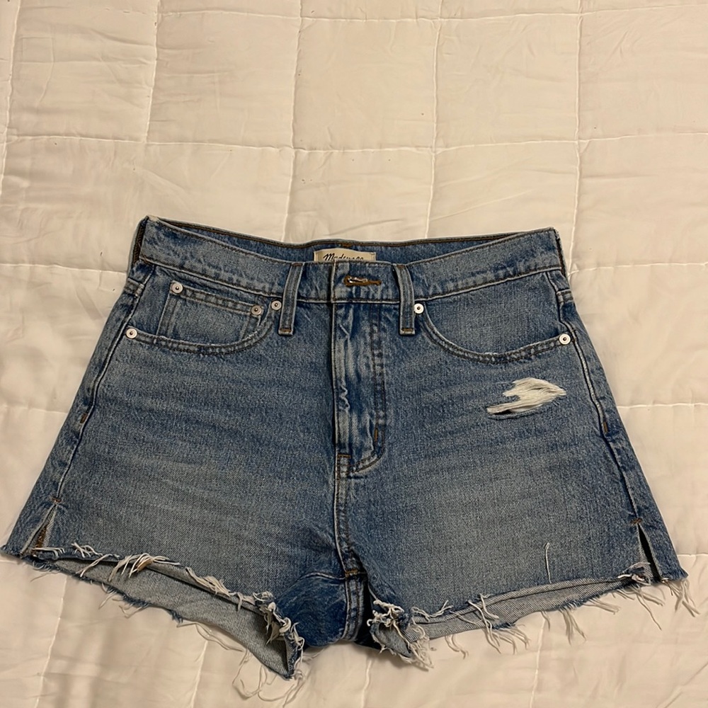 Madewell Relaxed Denim Shorts in Madera Wash: Side-Slit Edition Size 26